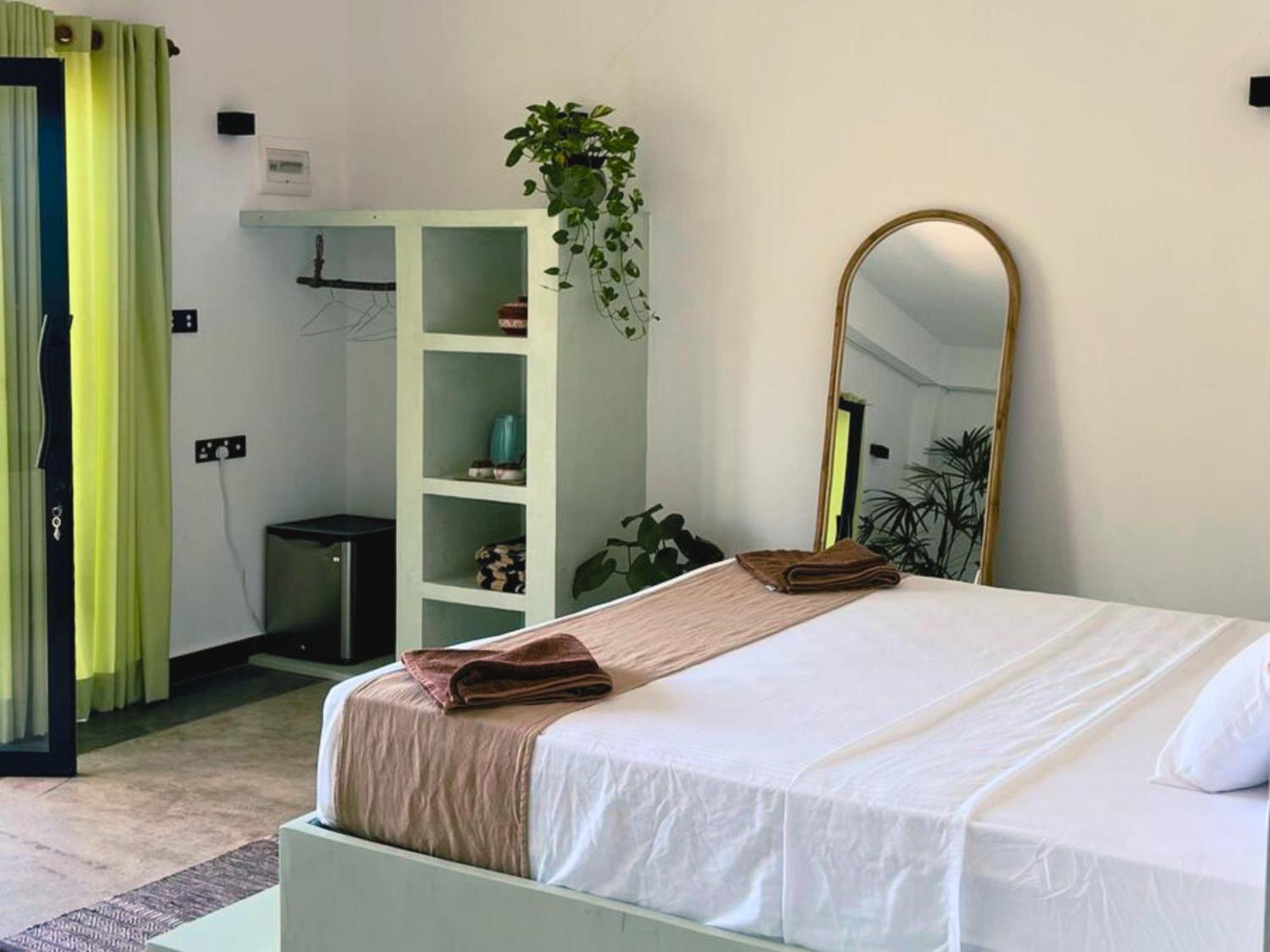 Calma - Surf, Yoga & Coffee On A Private Beach Dikwella Exterior foto