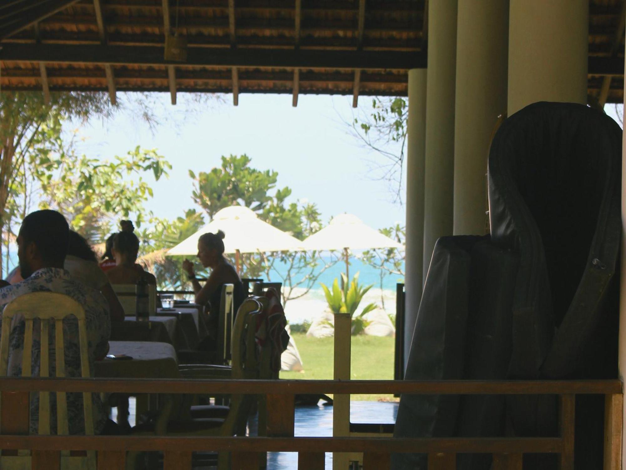 Calma - Surf, Yoga & Coffee On A Private Beach Dikwella Exterior foto