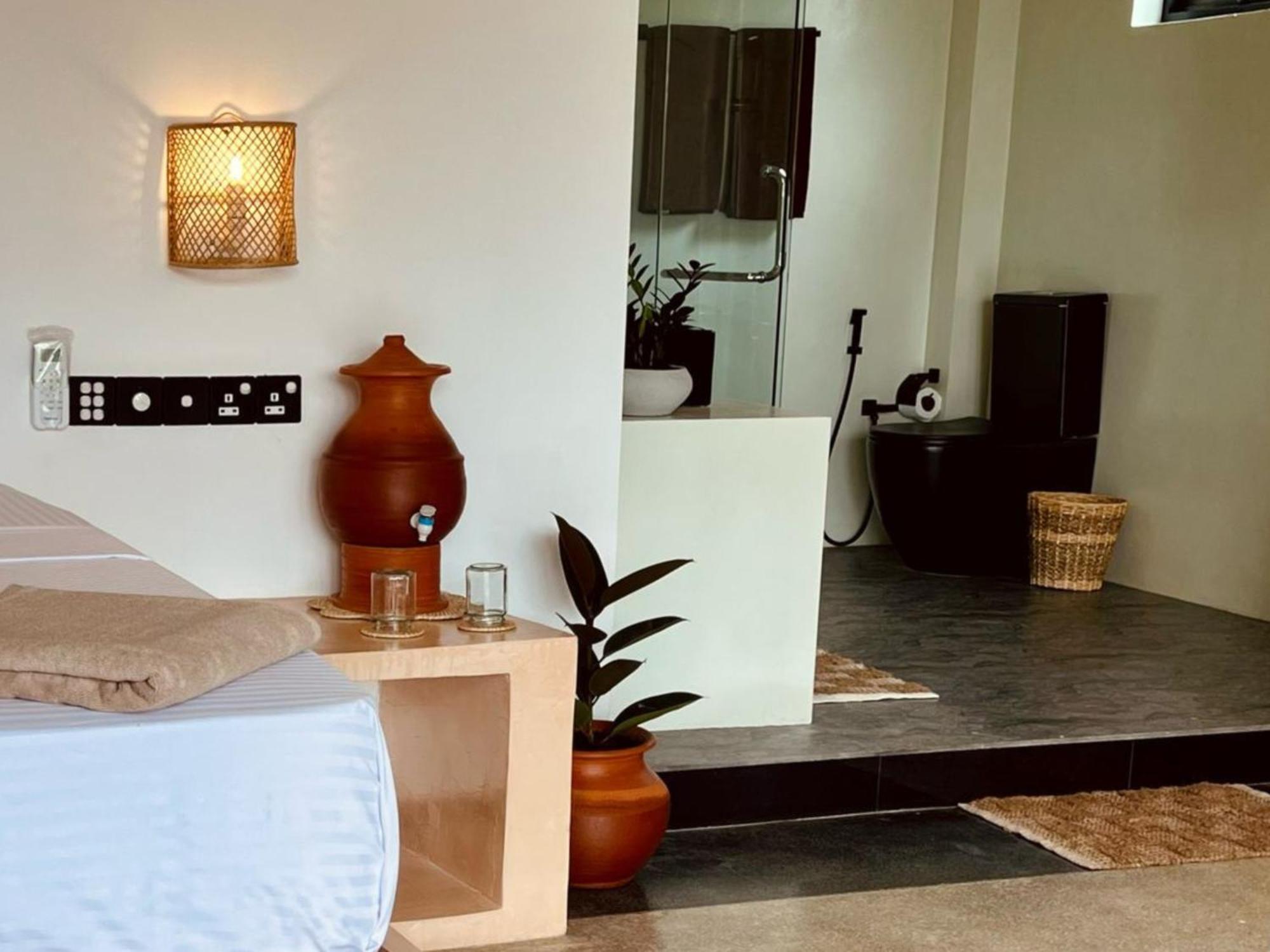 Calma - Surf, Yoga & Coffee On A Private Beach Dikwella Exterior foto